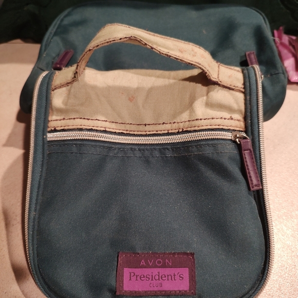 Presidents Recognition Program Gala 2012-2013Toiletry Case HangerSee Photos - Picture 6 of 14